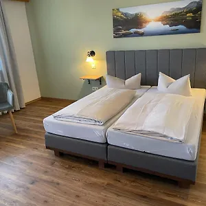 Hotel Garni Kern Halfing